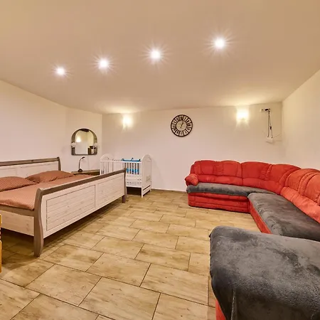 Havlovice, U Dřevěné Lávky, Okres Trutnov Apartmán