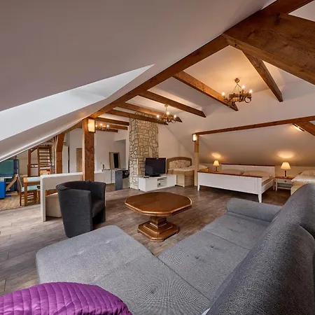 Havlovice, U Dřevěné Lávky, Okres Trutnov Apartmán