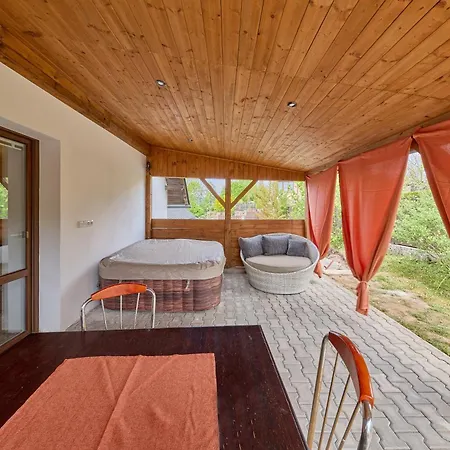 Havlovice, U Dřevěné Lávky, Okres Trutnov Apartmán