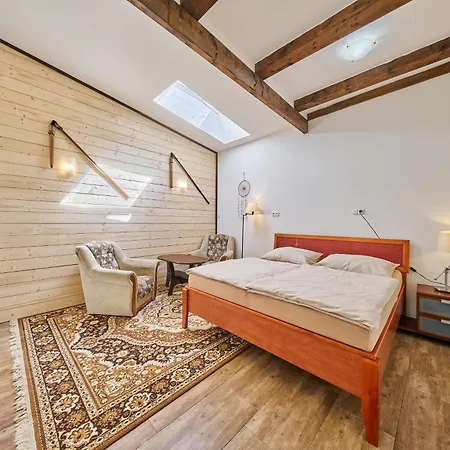 Havlovice, U Dřevěné Lávky, Okres Trutnov Apartmán *